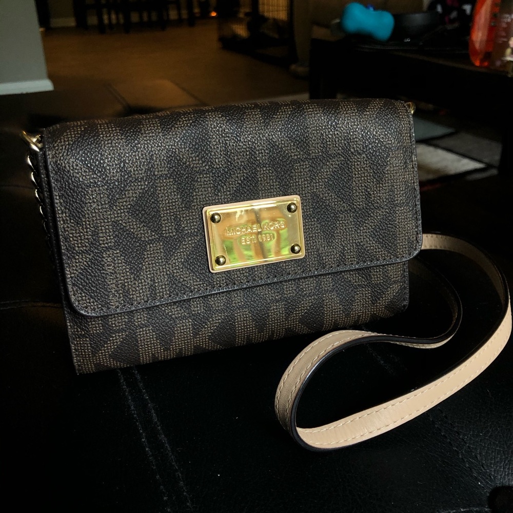Michael Kors Crossbody Bag